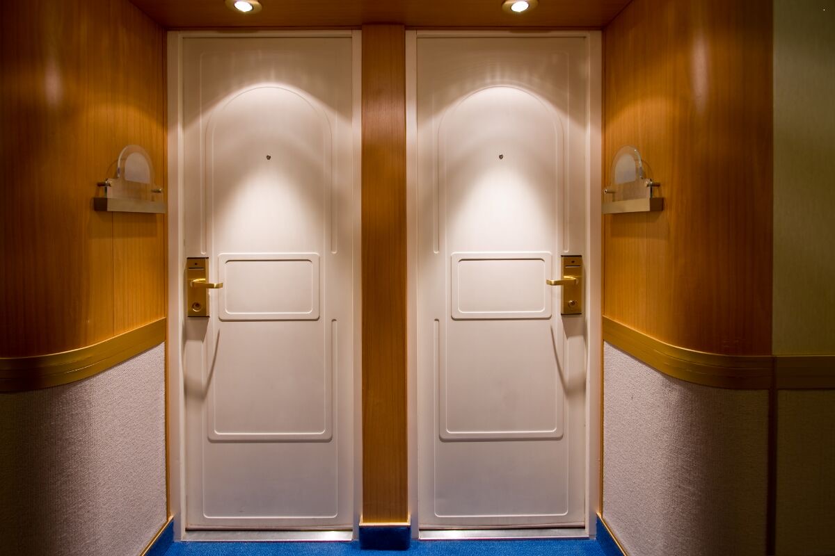 20 Things You Should Never Do in Your Cruise Ship Cabin