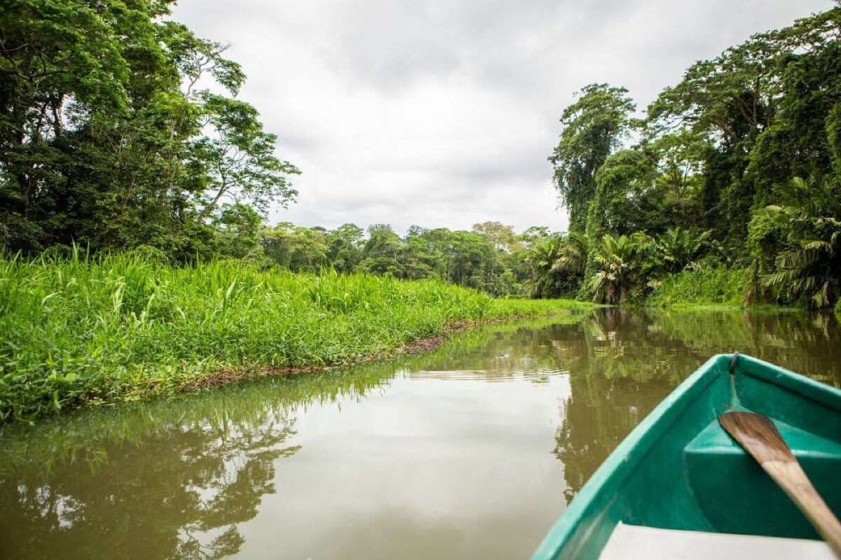 top 10 beautiful places to visit in costa rica in 2025