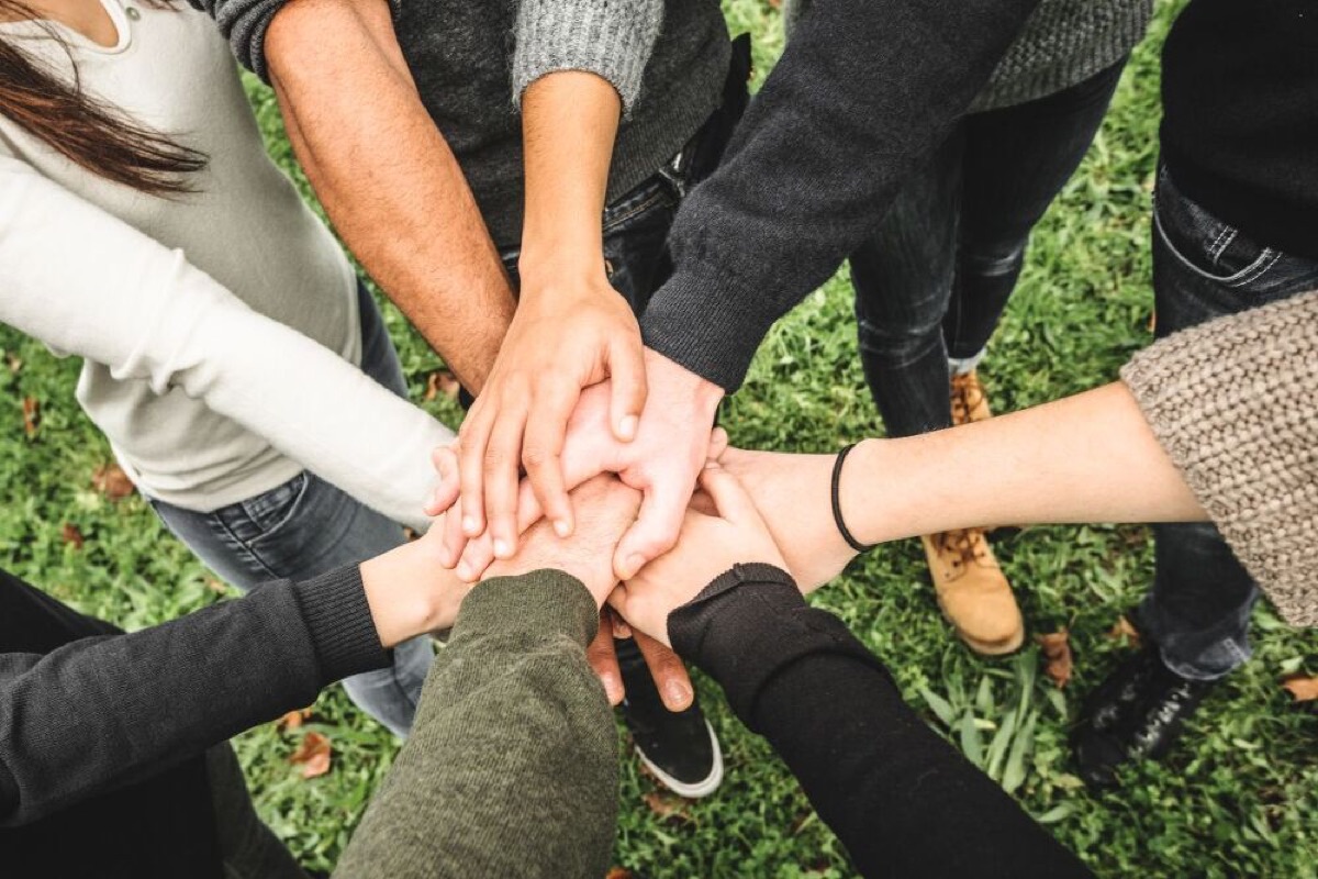 volunteering abroad how to combine travel with giving back